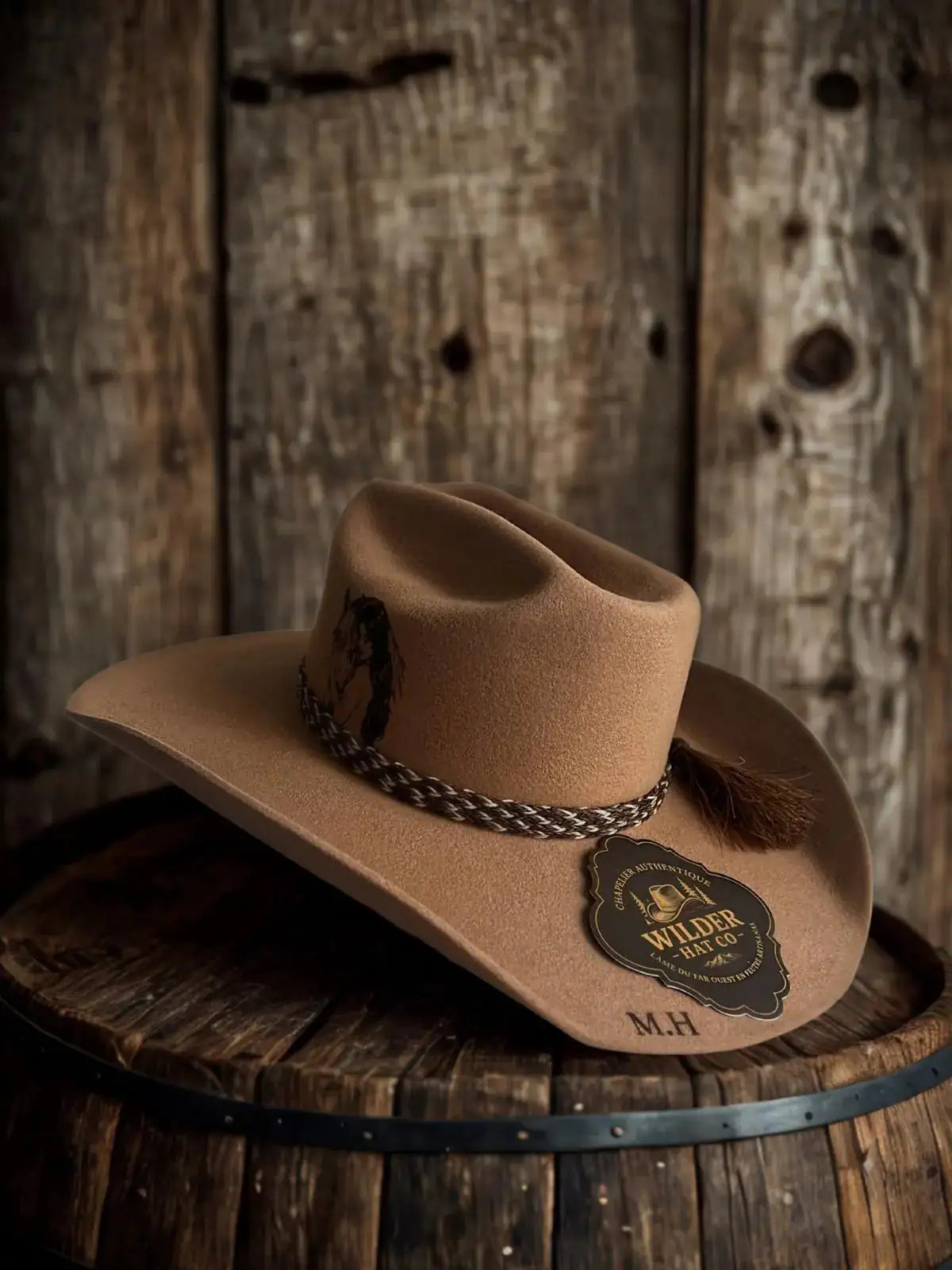 Chapeau Wilder Shop Le Severall 100% lapin par Wilder Hat Co, élégant et chaud, avec une finition soignée en pelage de lapin.