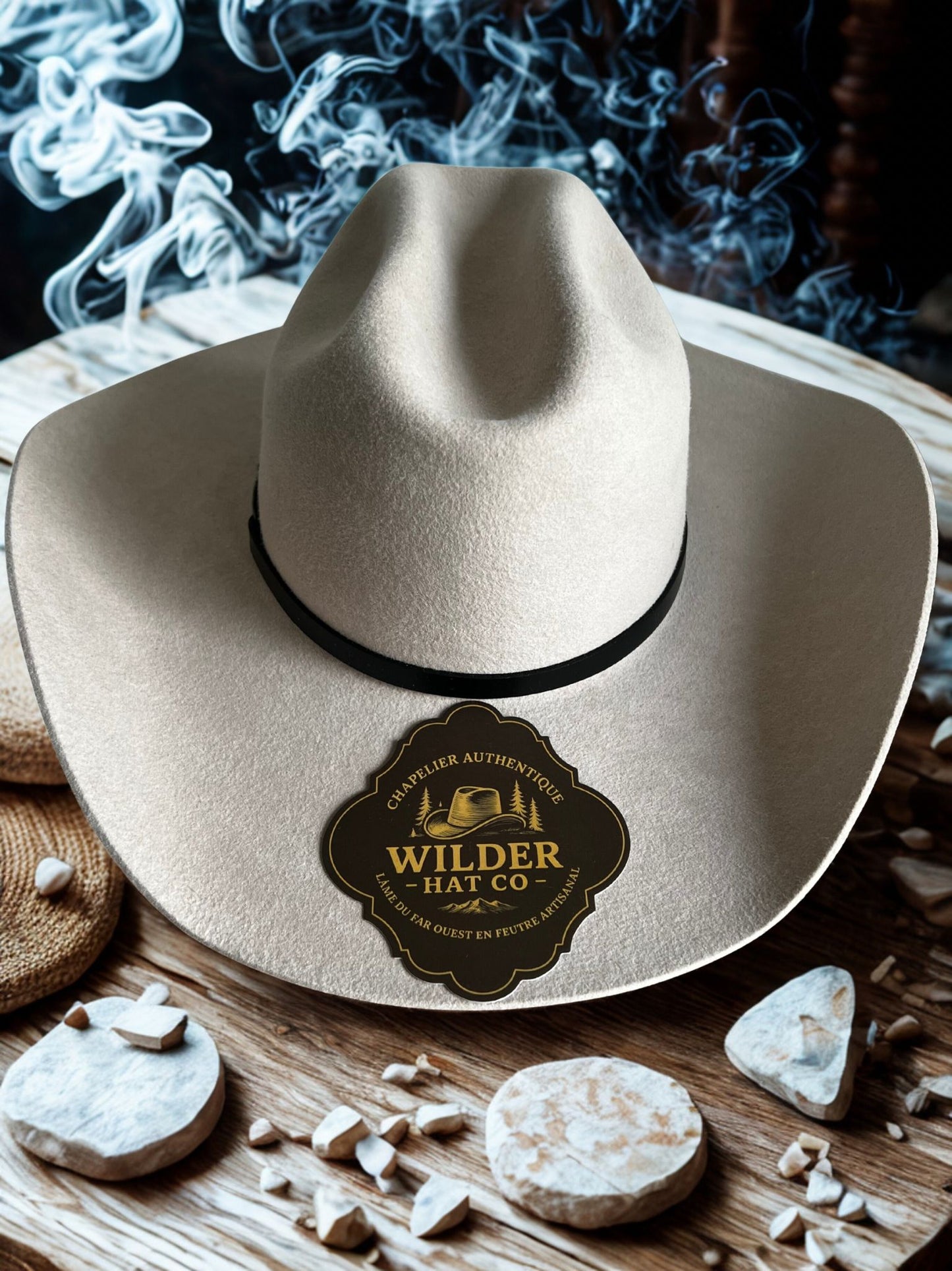 Chapeau Wilder Origin 10X Beaver de la collection Wilder Hat Co, en feutre de castor, avec bord large et finition élégante.